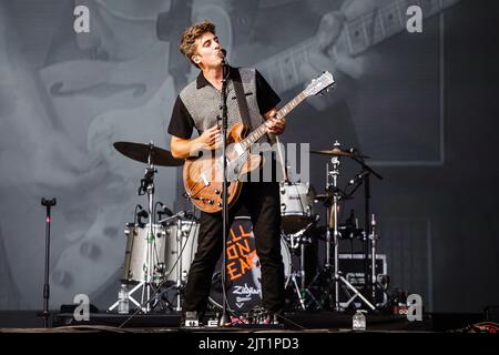 Leeds, Royaume-Uni. 27th août 2022. CIRCA Waves se déroule en direct sur scène au Leeds Festival, au Royaume-Uni. Crédit : Andy Gallagher/Alay Live News Banque D'Images