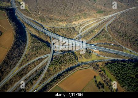 Autobahnkreuz Wetzlar, Autobahn A45 et Autobahn A480, Hermannstein, Wetzlar, Sauerland, Hesse, Allemagne, Autobahn, Autobahn A45, Autobahnbrücke, Autob Banque D'Images