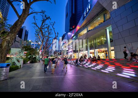 SINGAPOUR - VERS JANVIER 2020 : vue sur la rue de Singapour. Banque D'Images