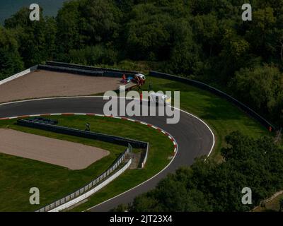 Photos aériennes d'Oulton Park Raceay Cheshire pendant les États-Unis Autoshow Auto Show Drone Birds Eye View de l'Air Nascar Banque D'Images