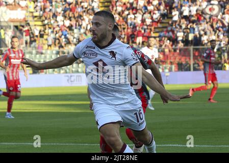 Cremona, Italie. 27th août 2022. Nikola Vlasic de Torino FC pendant les États-Unis Cremonese vs Torino FC, 3Â° série Un match Tim 2022-23 au stade Giovanni Zini à Cremona (CR), Italie, sur 27 août 2022. Crédit : Agence photo indépendante/Alamy Live News Banque D'Images