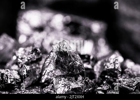 la pierre de palladium, un métal de transition utilisé dans la production d'équipements aérospatiaux, concept minier Banque D'Images