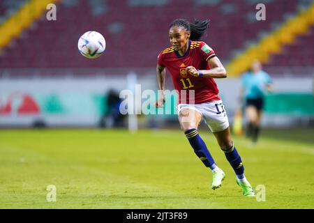 San José, Costa Rica. 25th août 2022. San José, Costa Rica, 25 août 2022: Salma Paralluelo (11 Espagne) va de l'avant pendant la coupe du monde FIFA U20 Womens Costa Rica 2022 football demi-match entre l'Espagne et les pays-Bas à l'Estadio Nacional à San José, Costa Rica. (Daniela Porcelli/SPP) crédit: SPP Sport presse photo. /Alamy Live News Banque D'Images