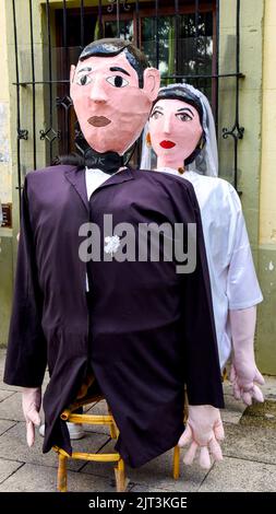 Parade de mariage mexicaine appelée « Calenda de bodas » dans le centre historique de la ville d'Oaxaca, au Mexique Banque D'Images