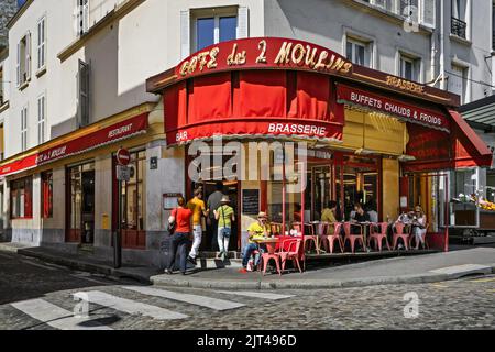 France. Paris (75) 18th arrondissement. Quartier de Montmartre. Café des 2 Moulins (rue Lepic) utilisé comme cadre pour le célèbre film le destin fabuleux de Banque D'Images