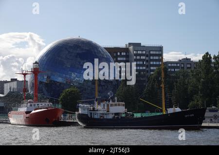 Kaliningrad, Russie. 15th juillet 2022. Les navires sont anchor dans l'enclave russe de Kaliningrad, la ville autrefois connue sous le nom de Königsberg. (À 'l'exclave de la mer Baltique Kaliningrad continue de se plaindre de la pression des sanctions - et menaces') Credit: Ulf Mauder/dpa/Alamy Live News Banque D'Images