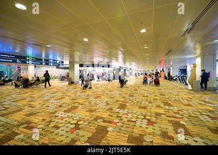 SINGAPOUR - VERS JANVIER 2020 : photo intérieure de l'aéroport Changi de Singapour. L'aéroport de Changi est un important aéroport civil qui dessert Singapour. Banque D'Images