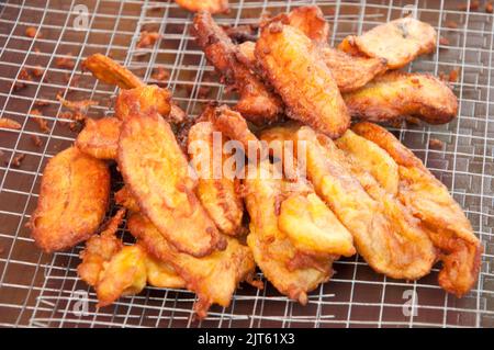 Banana frite, Hawker Stall, Batu Ferringhi, Penang, Malaisie, Asie Banque D'Images