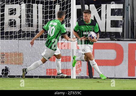 Foto Tano Pecoraro/Lapresse 27 Agosto 2022 - la Spezia, Italia Sport, Calcio Spezia vs Sassuolo - Campionato italiano di calcio Serie A TIM 2022/2023 - Stadio Alberto Picco Nella foto: Esultanza pinamonti photo Tano Pecoraro/Lapresse 27 août 2022 - la Spezia, Italie Sport, Soccer Spezia vs Sassuolo - série italienne Championnat De football 2022/2023 - Alberto Picco Stadium sur la photo: Pinamonti exultation Banque D'Images