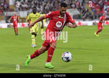 Foto Claudio Grassi/Lapresse 26 Agosto 2022 - Monza, Italia - sport, calcio - Monza vs Udinese - Campionato italiano di calcio Serie A TIM 2022/2023 - U-Power Stadium. Nella foto: Gianluca Caprari (#17 Monza) 26 août 2022 Monza, Italie - sport, calcio - AC Monza vs Udinese Calcio - Italien Serie A TIM football Championship 2022/2023 - U-Power Stadium. Dans la photo: Gianluca Caprari (#17 Monza) Banque D'Images