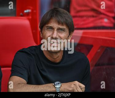 Antonio Conte directeur de Tottenham Hotspur pendant le match Banque D'Images