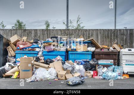Glasgow, Écosse, Royaume-Uni, 28 août 2022, déchets et déchets en augmentation, non collectés en raison de la grève des travailleurs Banque D'Images