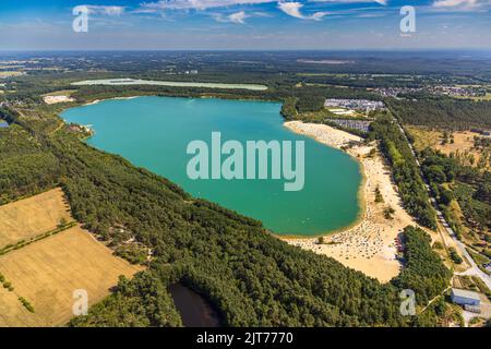 Baigneurs de photos aériennes dans le lac d'argent Haltern près de Sythen, se précipitent à l'eau turquoise à plus de 30 degrés, Lehmbraken, Haltern am See, région de Ruhr, non Banque D'Images