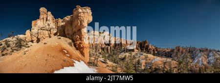 Panorama depuis le sentier Fairyland dans le parc national de Bryce Canyon Banque D'Images