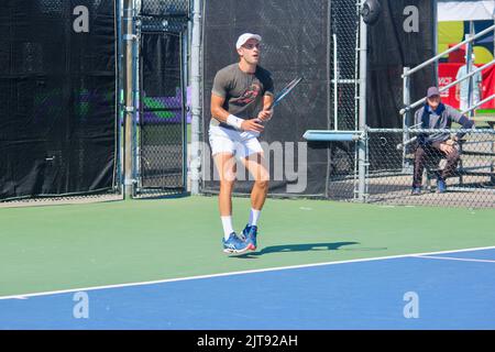 Borna Coric s'entraîne à la Banque nationale Open 2022 à Montréal, au Québec. 6 août. Banque D'Images