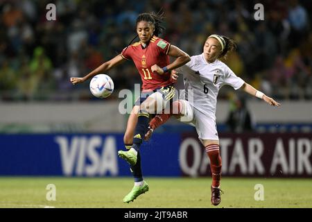 San José. 28th août 2022. Oyama Aemu (R) du Japon rivalise avec Salma Paralluelo de l'Espagne lors du match final de la coupe du monde des femmes U-20 FIFA 2022 à San Jose, Costa Rica, le 28 août 2022. Credit: Xin Yuewei/Xinhua/Alay Live News Banque D'Images