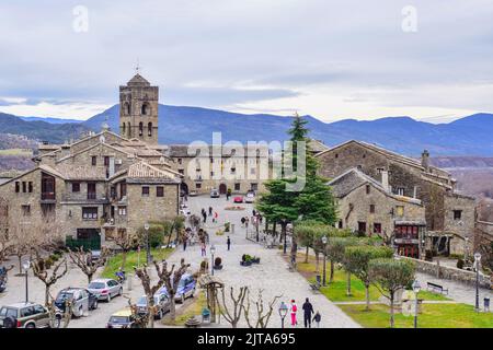 Village médiéval d'Ainsa, l'un des plus beaux endroits d'Espagne, Huesca Banque D'Images