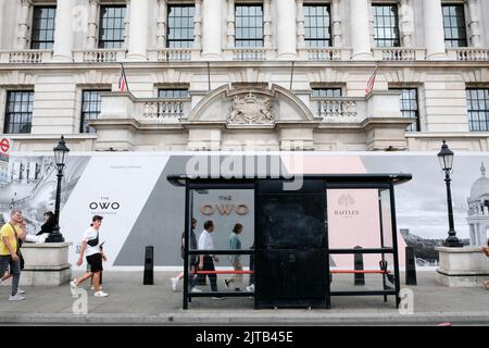 Whitehall, Londres, Royaume-Uni. 29th août 2022. Le bâtiment de l'ancien bureau de guerre de Whitehall est en cours de développement sous le nom de OWO Residences de Raffles. Crédit : Matthew Chattle/Alay Live News Banque D'Images