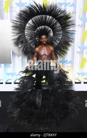 Lil NAS X assiste aux 2022 VMA MTV au Prudential Centre on 28 août 2022 à Newark, New Jersey. Photo : Jeremy Smith/imageSPACE Banque D'Images