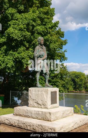 Ottawa, Illinois - États-Unis - 23 août 2022 : tombe et monument pour le fondateur des scouts d'Amérique William D. Boyce, érigé en Banque D'Images