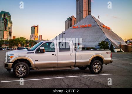 La célèbre Ford véhicule hors route à Niagara Falls (Ontario) Banque D'Images