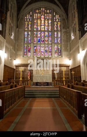 West point, NY - USA - 26 août 2022 vue intérieure de la chapelle historique des cadets de l'Académie militaire des États-Unis. La chapelle est un exemple tardif Banque D'Images