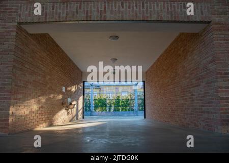 tunnel de métro vide dans la zone urbaine Banque D'Images