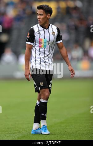 NOTTINGHAM, ROYAUME-UNI. AOÛT 29th Adam Chicksen du comté de Notts pendant le match de la Ligue nationale entre le comté de Notts et Solihull Maures à Meadow Lane Stad Banque D'Images