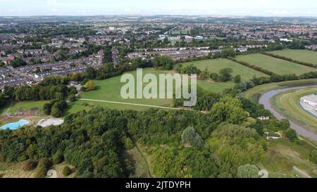 Vue aérienne du chemin Clough et de la rivière Hull, Kingston sur Hull Banque D'Images