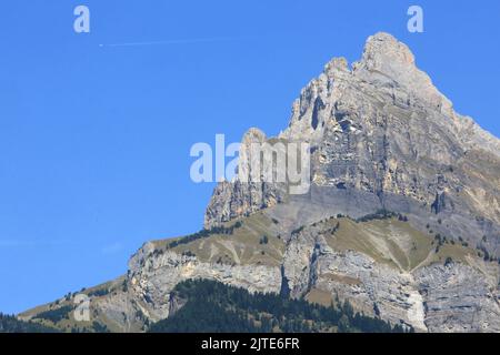 Aiguille de Varan et aiguille Rouge. Les aiguilles de warens. 2,544 m. Massif du Giffre. Faucigny. France. Haute-Savoie. Auvergne-Rhône-Alpes. France. Banque D'Images