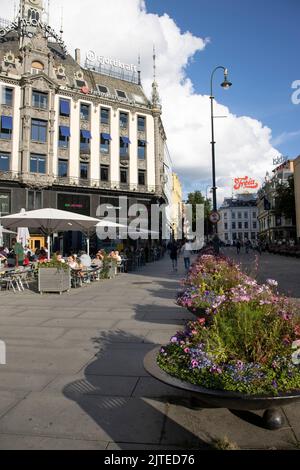 Bâtiment Olav Thon Gruppen, sur Stenersgata près de Karl Johan Gate, centre d'Oslo, Norvège, Scandinavie Banque D'Images