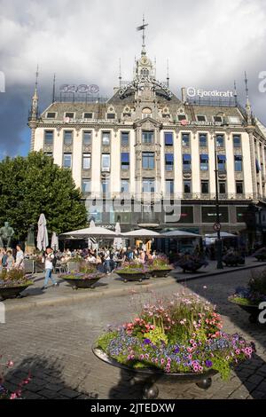 Bâtiment Olav Thon Gruppen, sur Stenersgata près de Karl Johan Gate, centre d'Oslo, Norvège, Scandinavie Banque D'Images