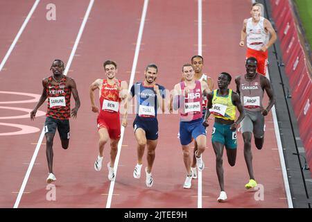 01 août 2021 - Tokyo, Japon: Peter bol d'Australie termine 1st dans la demi-finale hommes 800m 2 devant Clayton Murphy des États-Unis et Gabr Banque D'Images