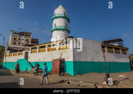 DJIBOUTI, DJIBOUTI - 17 AVRIL 2019 : Mosquée Hamoudi à Djibouti, capitale de Djibouti. Banque D'Images