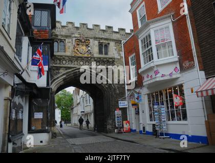 L'ancienne porte de la ville, Salisbury, Wiltshire PIC MIKE WALKER, MIKE WALKER IMAGES,2012 Banque D'Images