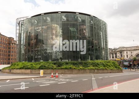 Cinéma IMAX sur Southbank à Londres, Waterloo, Lambeth, Londres, Angleterre, ROYAUME-UNI Banque D'Images