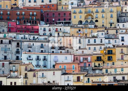 Vue aérienne de la petite ville ancienne de Calitri, près d'avellino, campanie, italie Banque D'Images