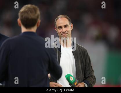 Leipzig, Allemagne. 30th août 2022. Football : coupe DFB, 1st tours, RB Leipzig - FC Teutonia Ottensen à la Red Bull Arena. Oliver Mintzlaff, PDG de RB Leipzig, donne une interview avant le match. Credit: Jan Woitas/dpa/Alay Live News Banque D'Images