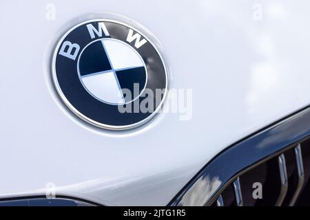 Badge de capot de la compétition BMW M2 Banque D'Images