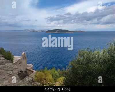 La magnifique vue panoramique de la ville d'Ischia Ponte (île d'Ischia, Naples, Italie) depuis le sommet du célèbre château aragonais (18) Banque D'Images
