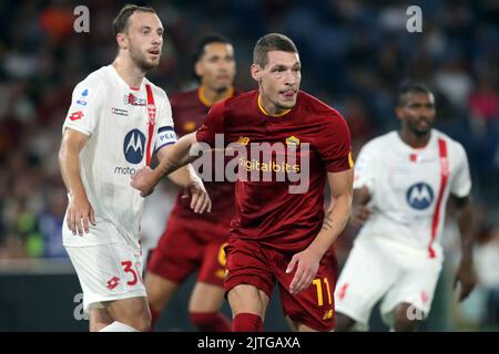 Rome, Italie. 30th août 2022. ROME, Italie - 30.08.2022: Andrea Belotti, Carlos Augusto (Monza) en action pendant l'italien TIM série Un match de football entre COMME Roma vs Monza Calcio au stade olympique de Rome. Crédit : Agence photo indépendante/Alamy Live News Banque D'Images