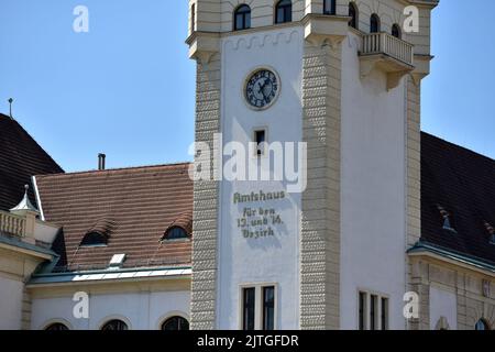 Le célèbre bâtiment administratif du quartier de Vienne en 13th, à Favoriten Banque D'Images