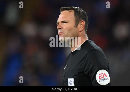 Cardiff, Royaume-Uni. 30th août 2022. Arbitre, James Linington, lors du match à Cardiff, Royaume-Uni, le 8/30/2022. (Photo par Mike Jones/News Images/Sipa USA) crédit: SIPA USA/Alay Live News Banque D'Images