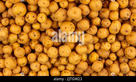 Solanum phureja - la pomme de terre créole sur le marché agricole Banque D'Images