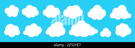 Abstrait blanc nuages plats ensemble isolé sur fond bleu ciel. Collection de symboles d'icône de nuage moelleux de différentes formes. Joli dessin animé pense bulle de discours Illustration de Vecteur
