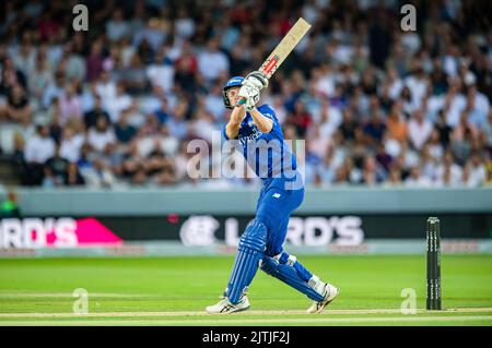 LONDRES, ROYAUME-UNI. 30th août 2022. Zak Grawley de London Spirit pendant la centaine - London Spirit contre Birmingham Phoenix au terrain de cricket du Seigneur mardi, 30 août 2022 à LONDRES EN ANGLETERRE. Credit: Taka G Wu/Alay Live News Banque D'Images
