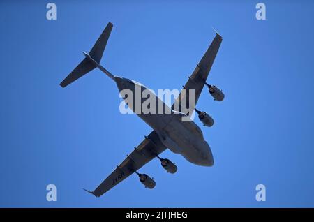 Le C-17 vu en vol, conçu pour remplacer le Starligher C-141 de Lockheed. Banque D'Images