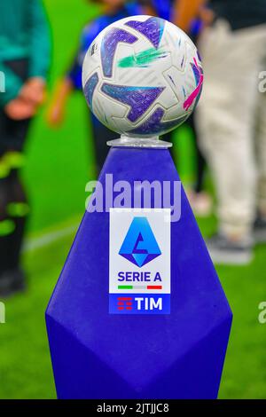 Milan, Italie. 30th août 2022. Le ballon de match est prêt pour la série Un match entre Inter et Cremonese à Giuseppe Meazza à Milan. (Crédit photo : Gonzales photo/Alamy Live News Banque D'Images