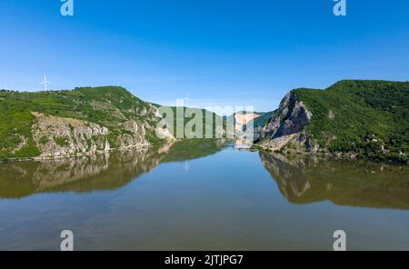 Panorama des gorges du Danube - tourné avec un drone Banque D'Images