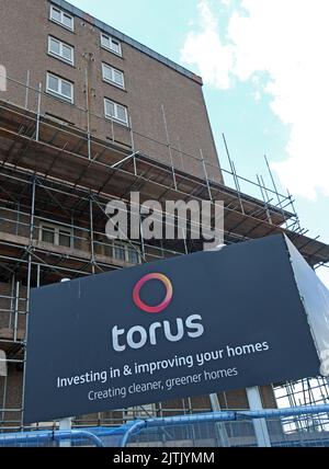 Torus Housing Group, rénovation de plusieurs millions de livres de Kingsway Tower, Grange Ave, Warrington, Cheshire, Angleterre, ROYAUME-UNI , WA4 1PN Banque D'Images